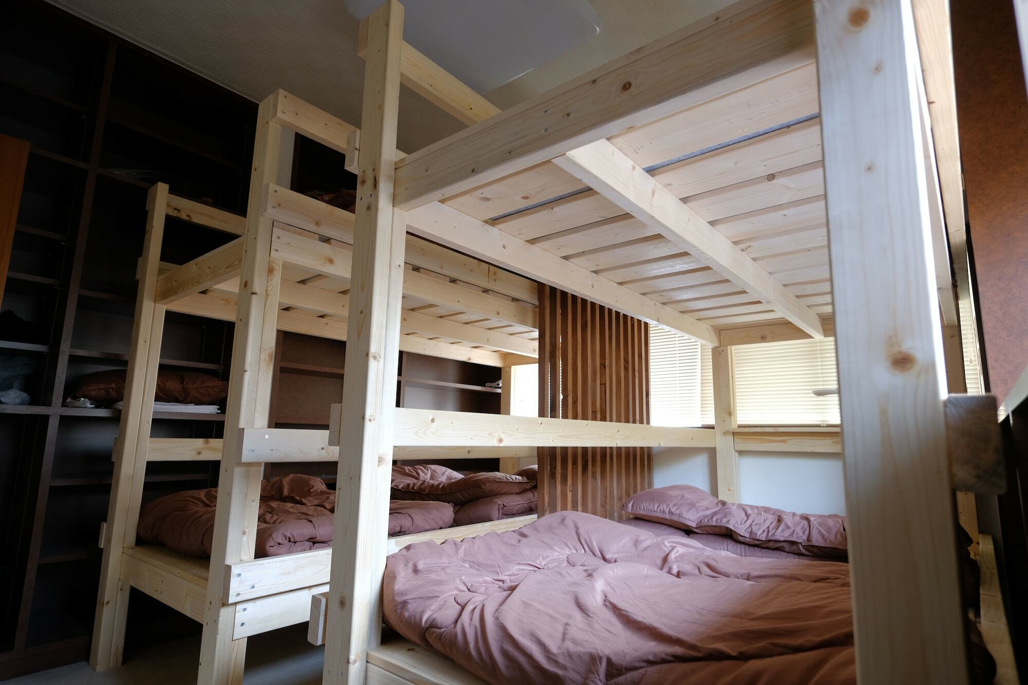 Tokiwa Kamakura Backpackers Hotel Buitenkant foto